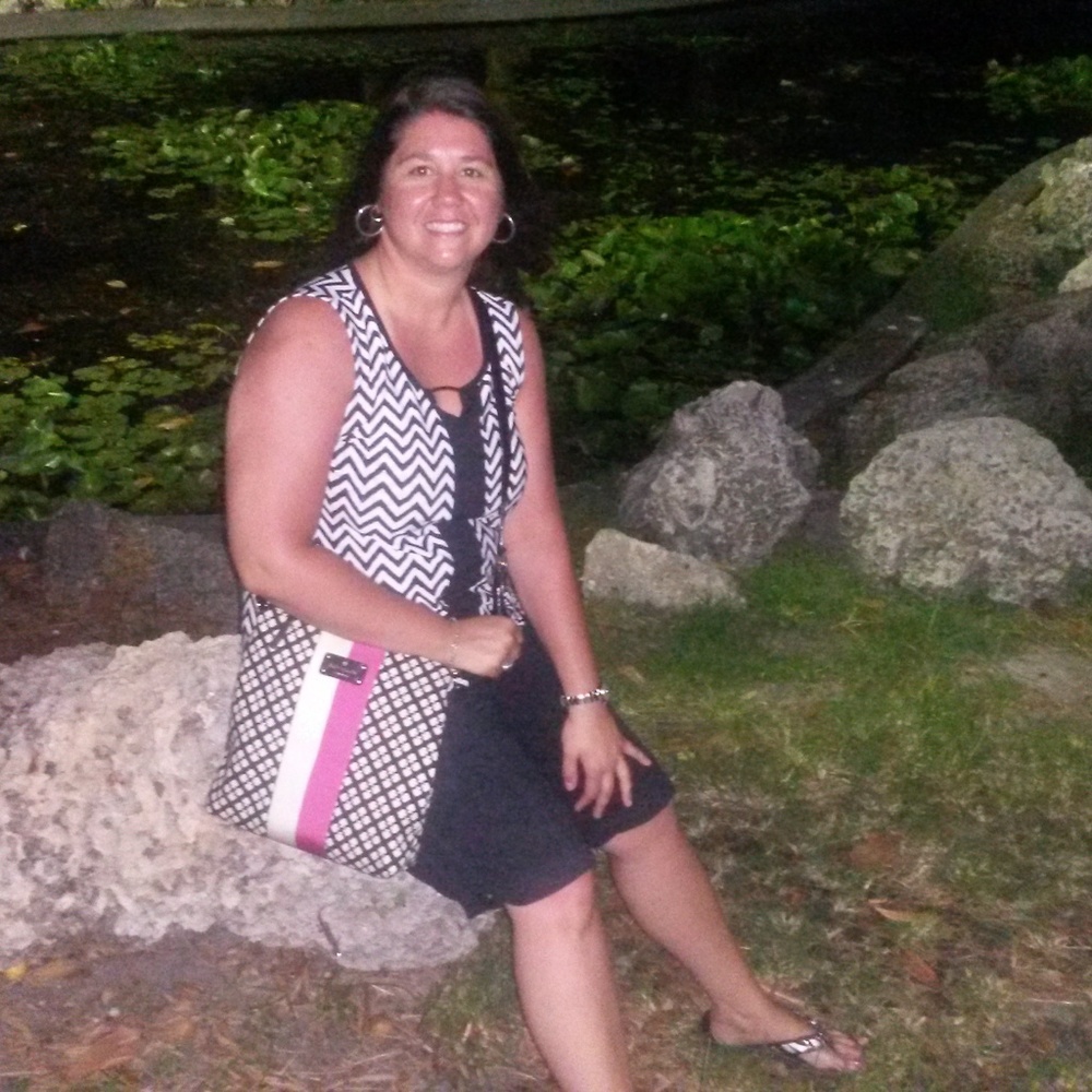 Meet your Posher, Heleni